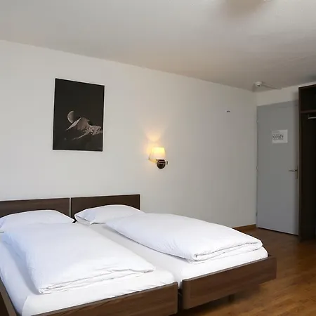 Crystal Szálloda 3*