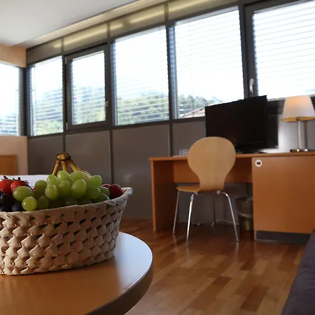Crystal Hotel 3*