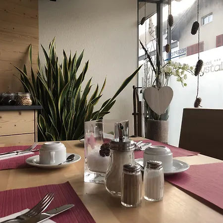 Hotel Crystal 3*