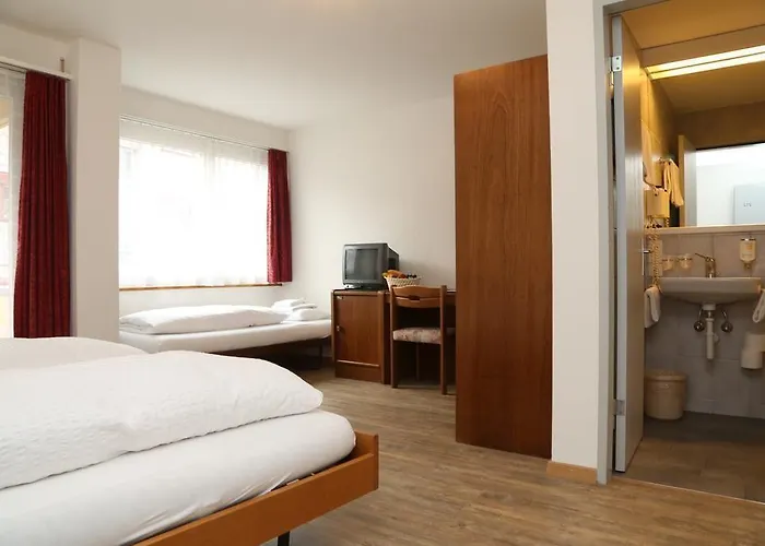 Crystal אינטרלאקן