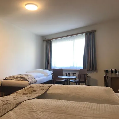 Hotel Crystal