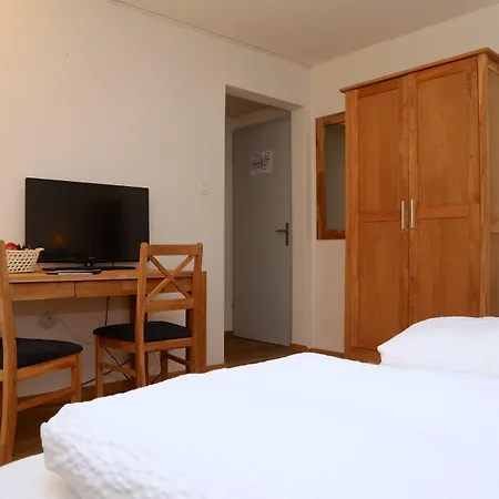 酒店 Crystal 因特拉肯