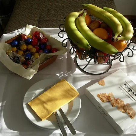 Crystal 因特拉肯