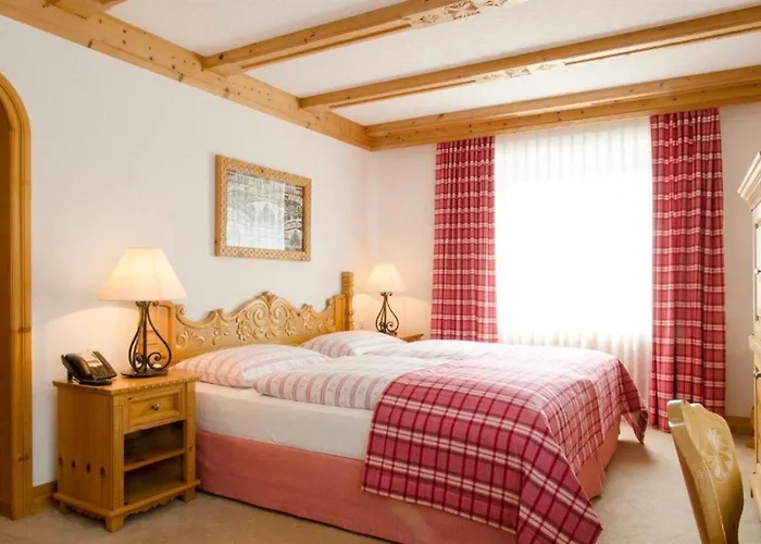 Crystal Szálloda 3*